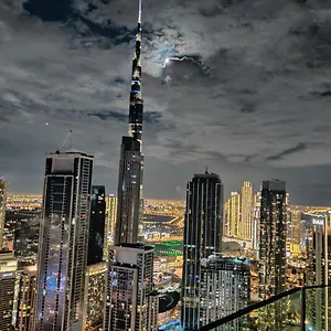 paramount-hotel-midtown-flat-with-burj-khalifa-view.sharjah-hotels.com/
